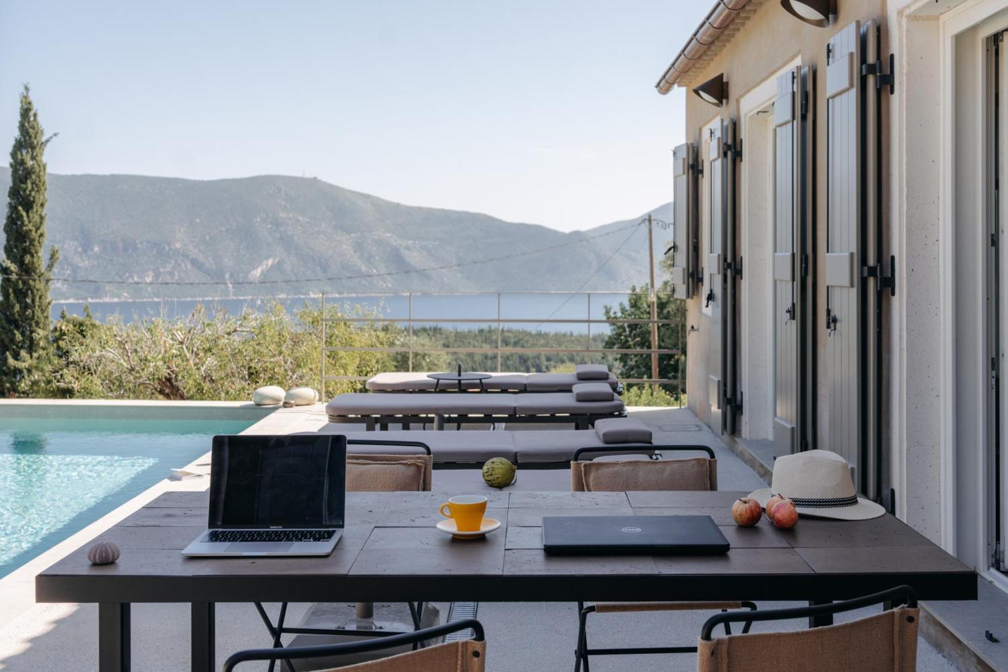 F Topia Villas Fiskardo Room photo
